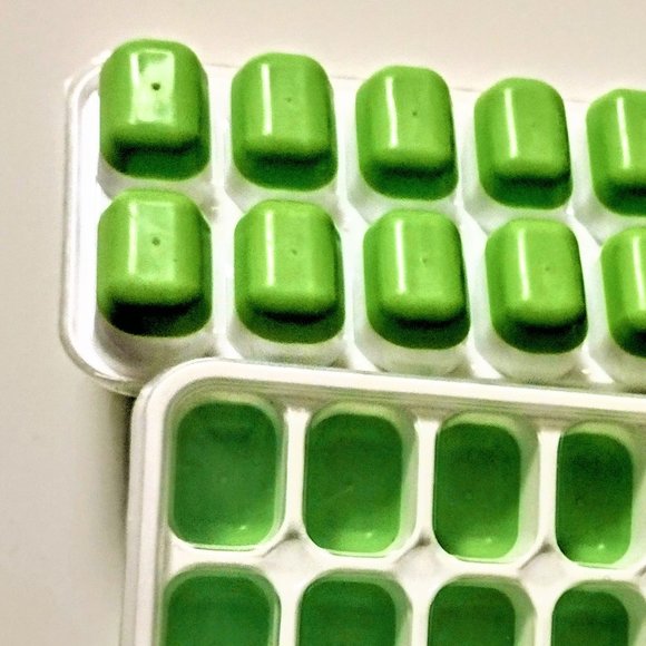 Silicone Ice Cube Freezer Trays ~ LIME ~ Set 4 Stack Trays w/Snap Lids ~ Durable - Picture 10 of 11